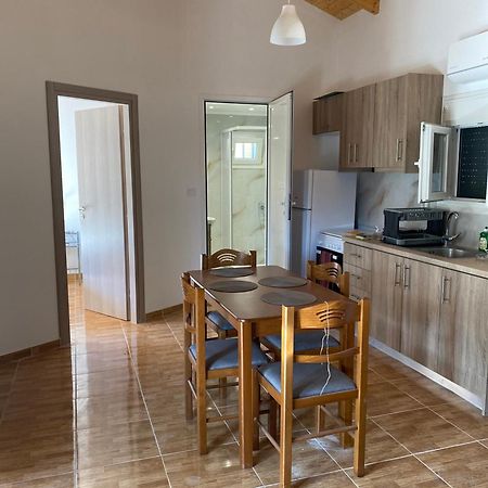 Babis Apartment Áyios Nikítas Zewnętrze zdjęcie